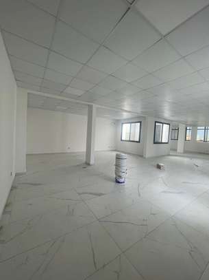 Plateau de bureaux de 160m² sur la VDN image 9
