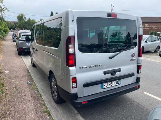 Minibus 9 places image 2