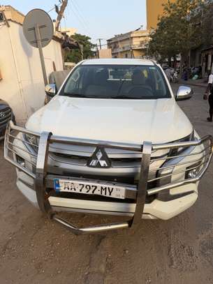 Mitsubishi L200 gls 2023 image 3