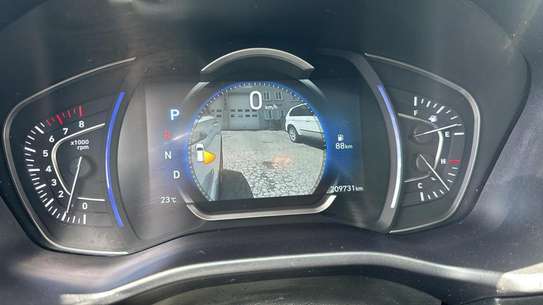 Hyundai Santa Fe image 8