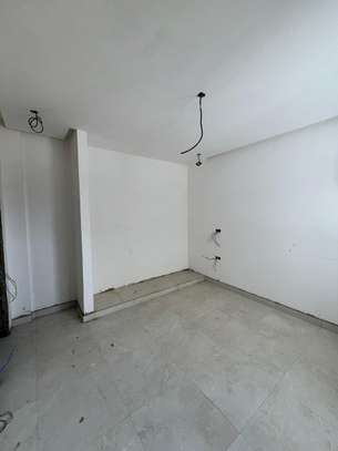 F5 de 225 m² à vendre à Mermoz image 2