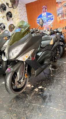 Tmax, 500 injection 2010 variateur avant arrière avec Cmc image 3