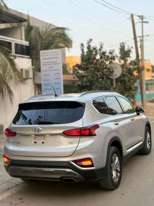 Hyundai Santafe 2020 image 7