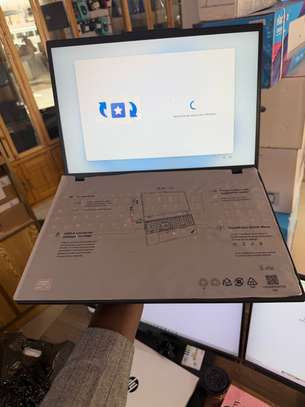 Lenovo P16s Gen 4   AMD RYZEN 7 /  32GB / 1T SSD image 4