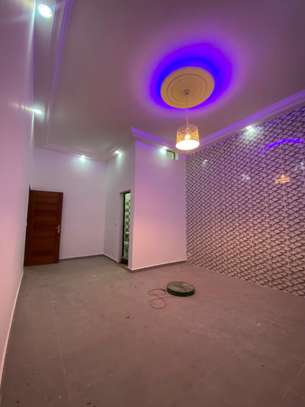 Appartement F3 aux almadies image 10