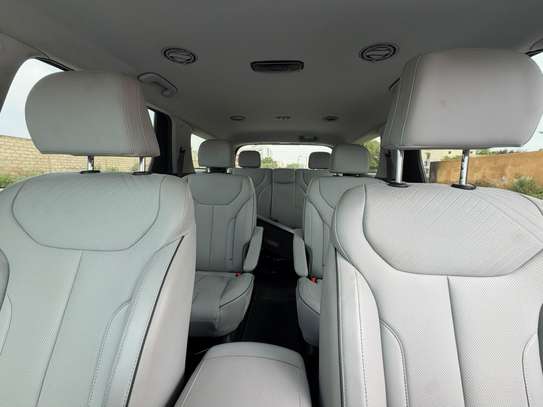 TOYOTA LAND CRUISER LC 300 2026 image 7