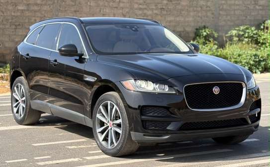 Jaguar fpace 2018 image 3