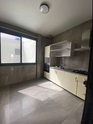 Studio F2 à Louer à Mermoz image 12