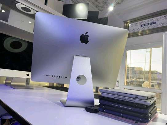 iMac slim 21.5Pouce 2019 core i7 image 4
