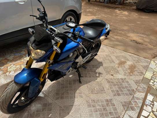 BMW Moto 310 R A Vendre image 2