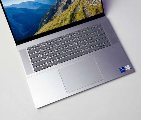 Dell Inspiron 16 cor i5 de 12th Gen image 7