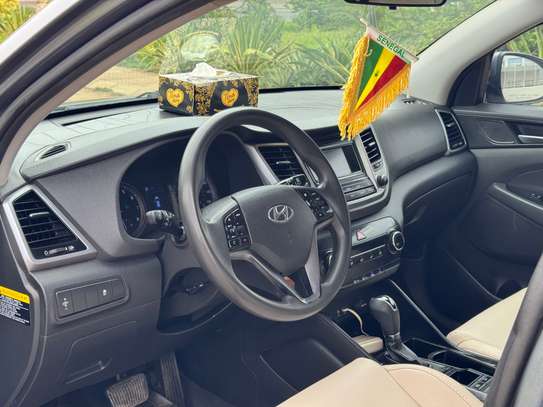 Hyundai Tucson 2016 essence 2.0L AWD image 12