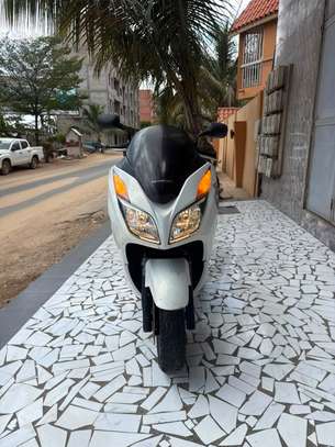 Honda Forza 300 injection - Nouveau modèle image 2