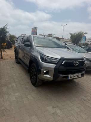 TOYOTA HILUX ADVENTURE image 3