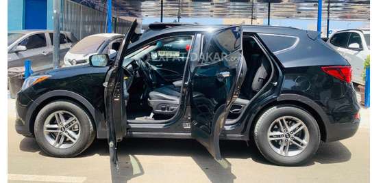 Hyundai santafe sport 2017 image 2