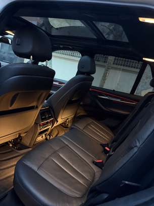 Bmw x5 2017 image 4