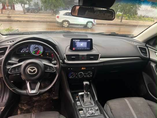 Mazda 3 image 3