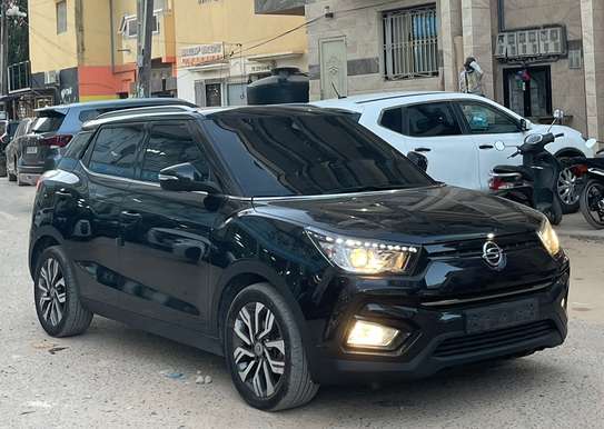 SSANGYONG TIVOLI  Année : 2017 image 9