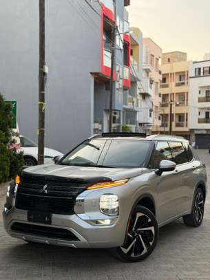 MITSUBISHI  OUTLANDER Année 2024 image 3