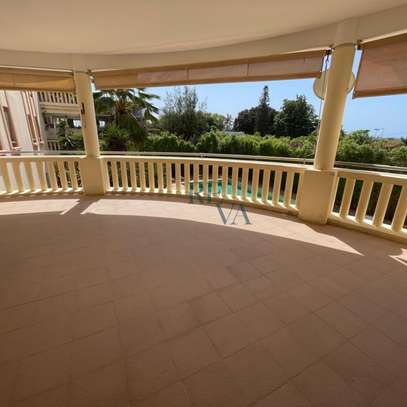 APPARTEMENT F4 À VENDRE À FANN MERMOZ image 2