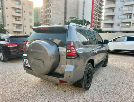 TOYOTA LAND CRUISER PRADO 2013 image 3