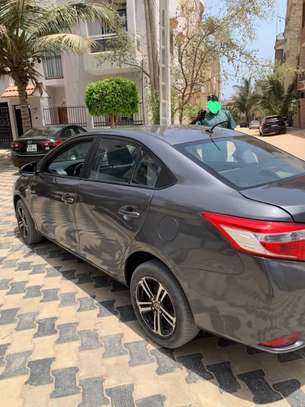 Toyota Yaris sedan image 7
