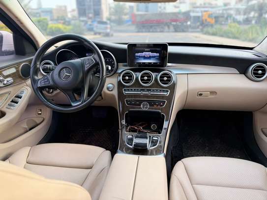 MERCEDES C300  ANNÉE 2016 image 4