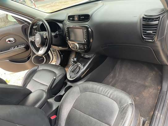 Kia Soul Limited image 2