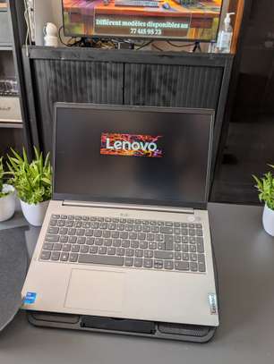 Lenovo i7 11th gen / NVIDIA /256gb / 16gb ram image 2