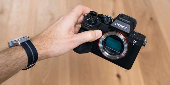 Sony a7V image 2
