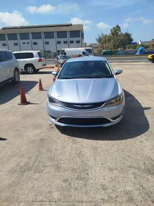 Chrysler c200 2015 Venant déjà dédouanée image 2