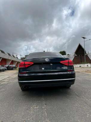 Volkswagen Passat 2018 image 6