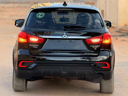 Mitsubishi Outlander 2018 venant image 6
