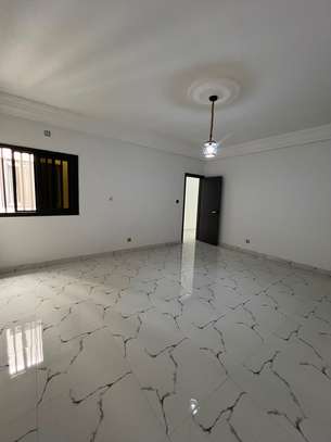 APPARTEMENT F4 À LOUER – MAMELLES, CITÉ MBACKIYOU FAYE image 7