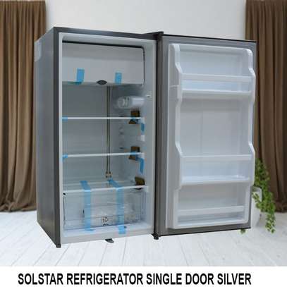 REFRIGERATEUR SOLSTAR BAR 85LITRES GRIS RF118TSSLVSS image 3