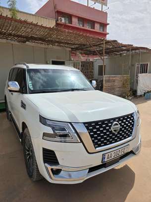 Nissan Patrol image 2