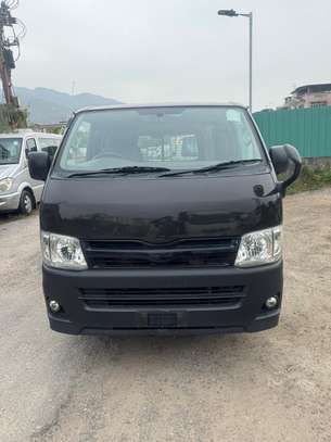 Toyota Hiace 14-16 image 3