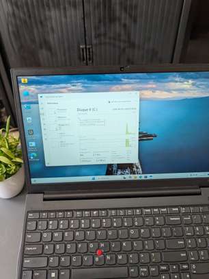 Ordinateur Lenovo i5 12th / NVIDIA / 512gb /16gb ram image 5