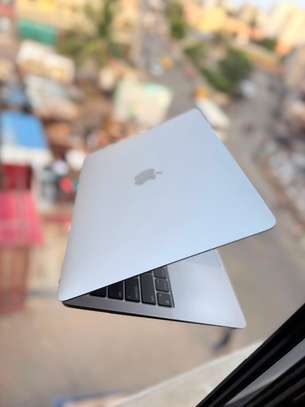 MacBook Air 2020 - Puce Apple M1 image 2