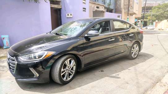 Hyundai Elantra image 2