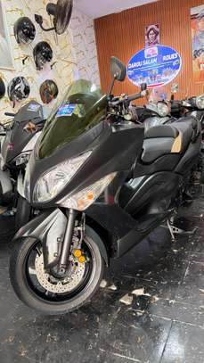 Tmax, 500 injection 2010 variateur avant arrière avec Cmc image 2