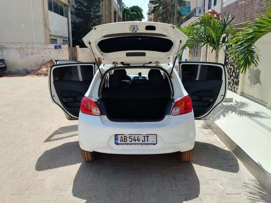 Mitsubishi Mirage 2015 image 6