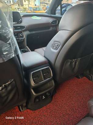 HYUNDAI SANTA FE 2019 image 7
