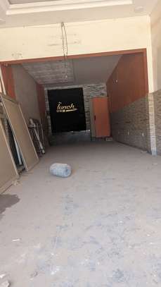 À loer grand magasin sur le 2voir image 2