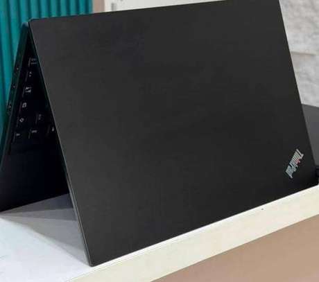 LENOVO THINKPAD E15 image 2