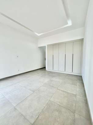 Appartement F3 neuf à louer au point E image 11
