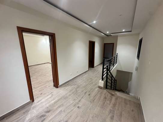 APPARTEMENT F5 À LOUER MARISTES image 4