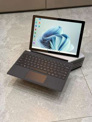 Surface pro 6 image 2