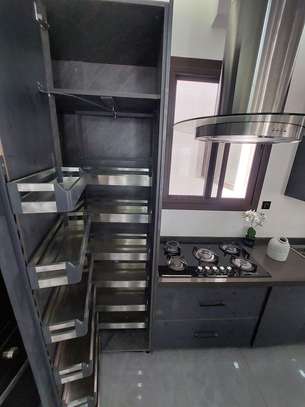 À vendre à Mermoz – Superbe F4 d’angle de 230 m² image 6
