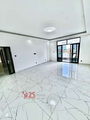 Appartement F4 à louer à Mermoz image 4